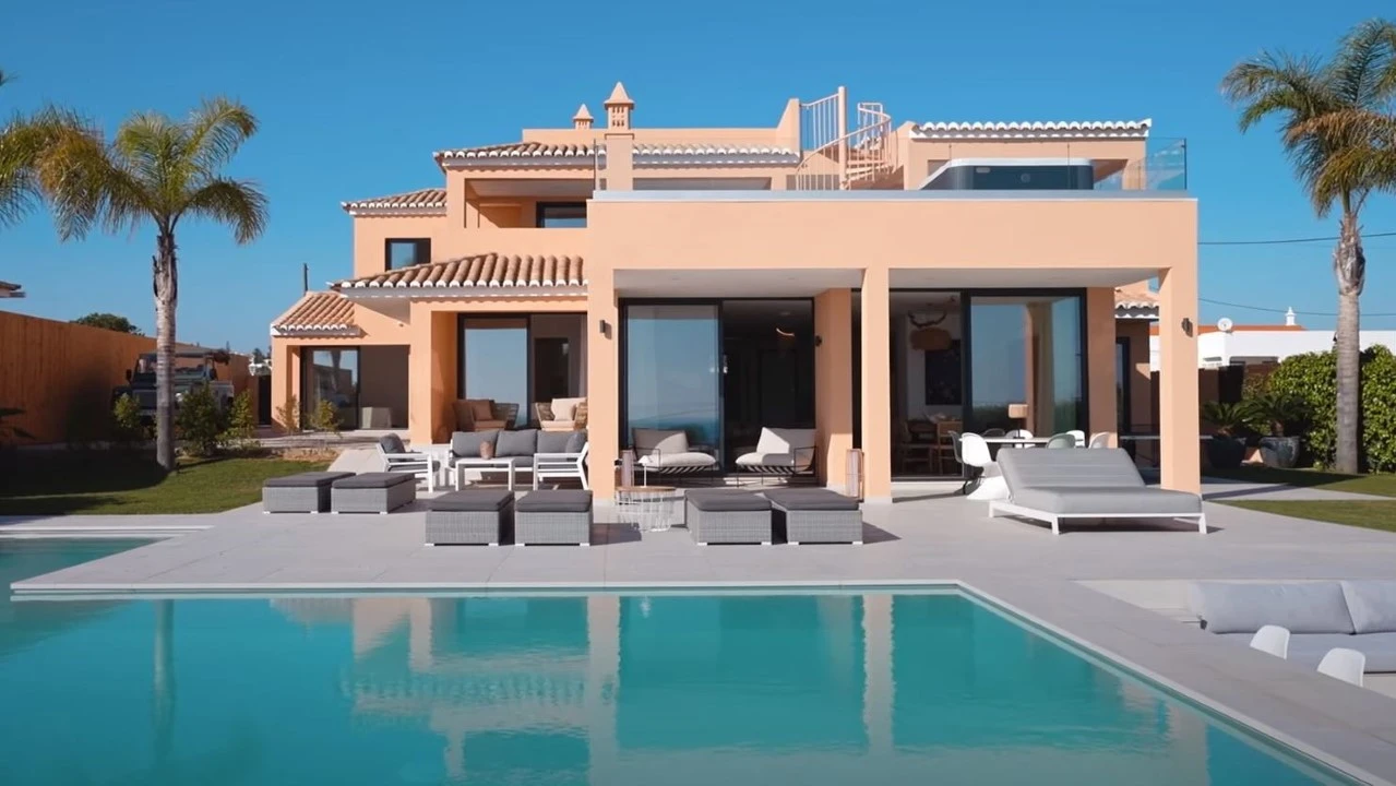 Moradia T5 para para venda em Albufeira e Olhos de Água Foto 19