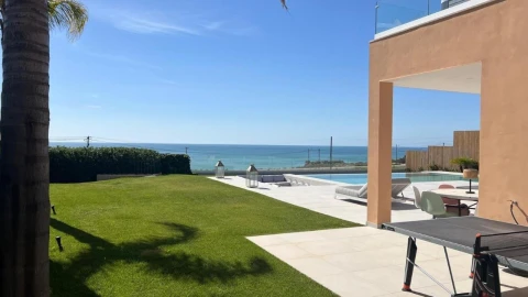 Moradia T5 para para venda em Albufeira e Olhos de Água