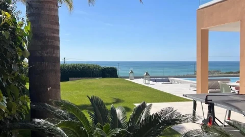 Moradia T5 para para venda em Albufeira e Olhos de Água