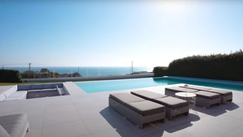 Moradia T5 para para venda em Albufeira e Olhos de Água