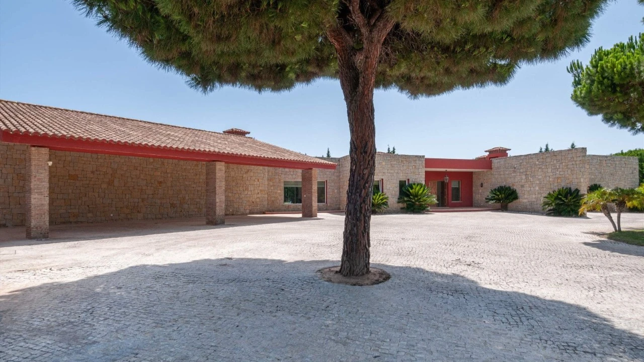 Moradia T6 para para venda em Quarteira Foto 18