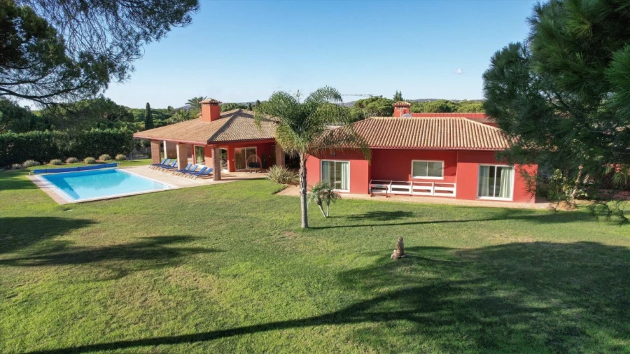 Moradia T6 para para venda em Quarteira Foto 19