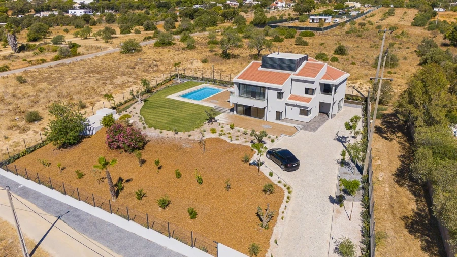 Moradia T5 para para venda em Almancil Foto 2