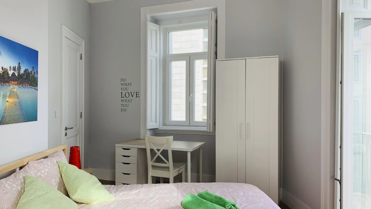 Apartamento T10 para para venda em Avenidas Novas Foto 22