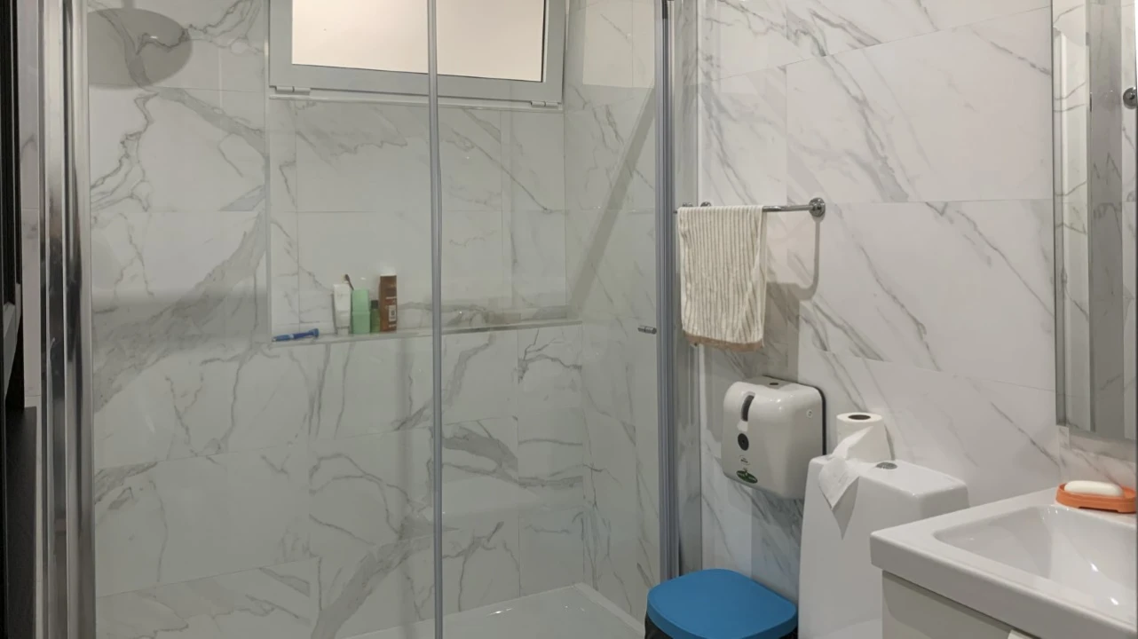 Apartamento T10 para para venda em Avenidas Novas Foto 24