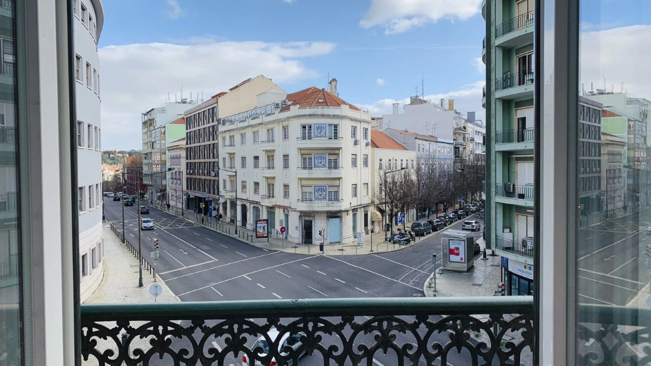 Apartamento T10 para para venda em Avenidas Novas Foto 1