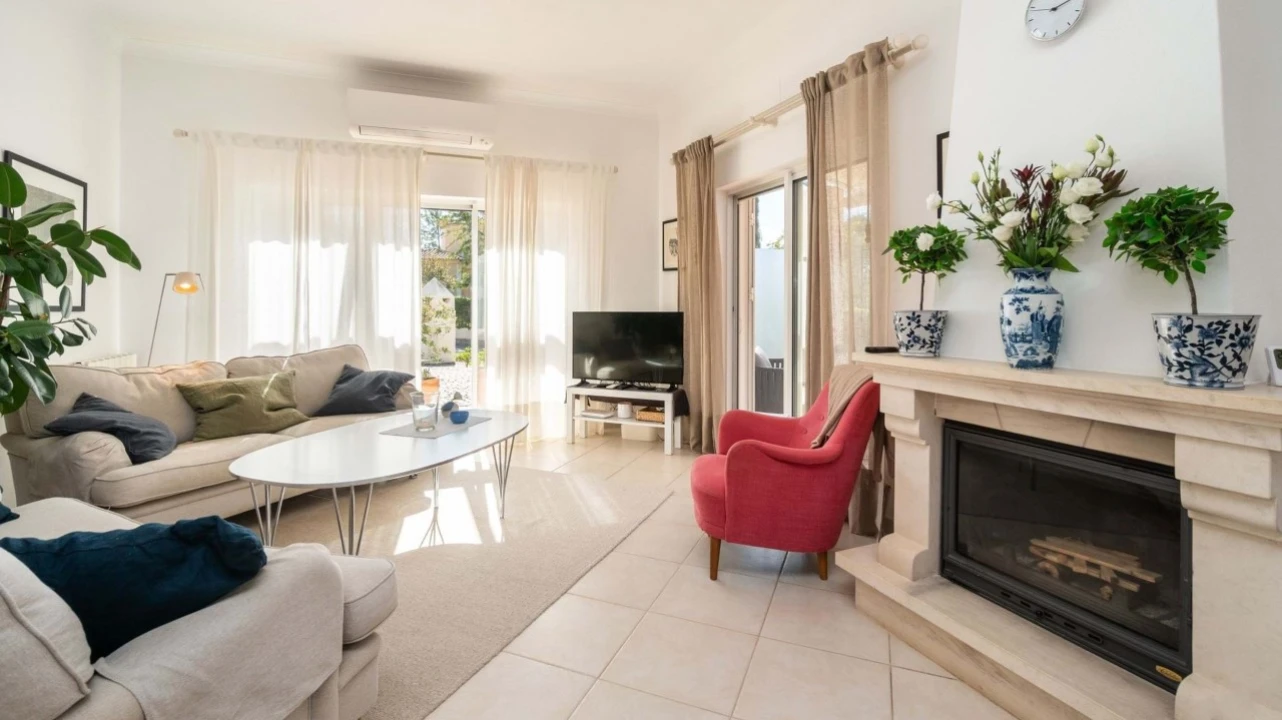 Moradia T3 para para venda em Lagoa e Carvoeiro Foto 8