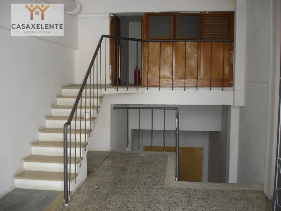 Armazém para Arrendamento em Pontinha e Famões Foto 7