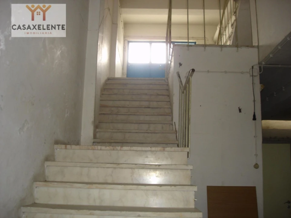 Armazém para Arrendamento em Pontinha e Famões Foto 9