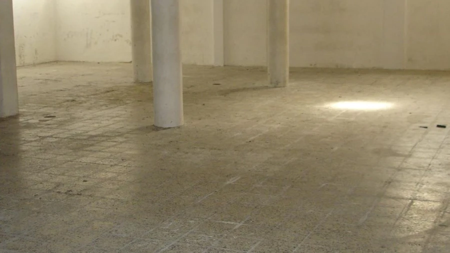 Armazém para Arrendamento em Pontinha e Famões