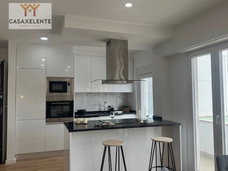 Apartamento T3 para Venda em Benfica Foto 7