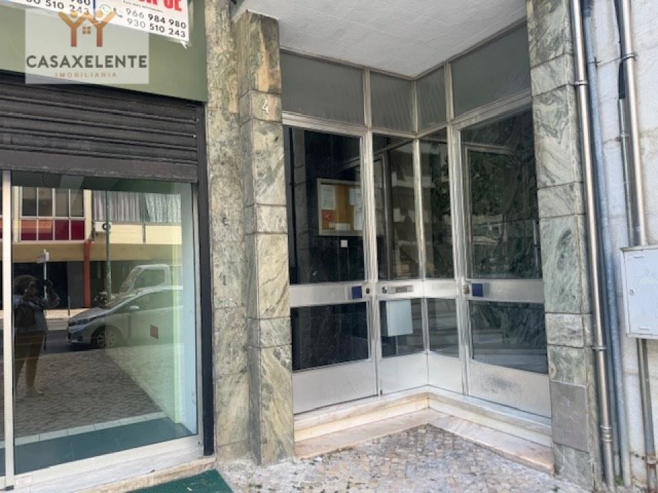 Apartamento T3 para Venda em Benfica Foto 31