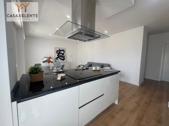 Apartamento T3 para Venda em Benfica Foto 5