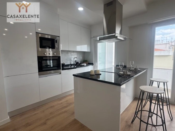 Apartamento T3 para Venda em Benfica Foto 8