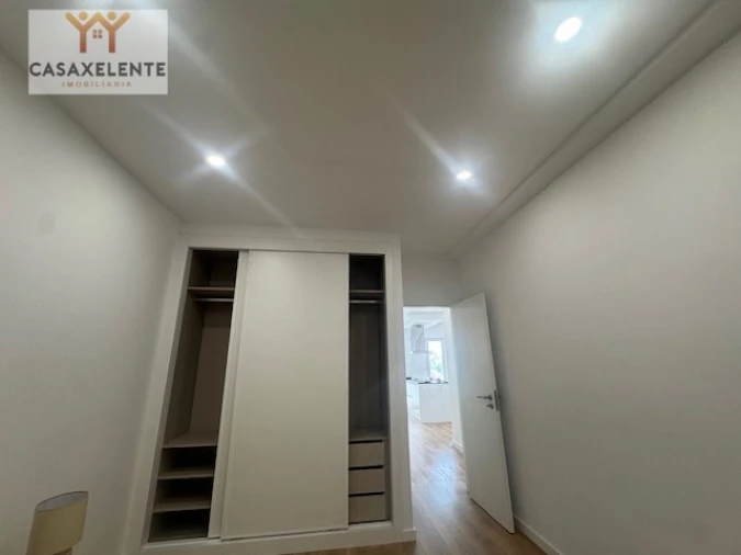 Apartamento T3 para Venda em Benfica Foto 22