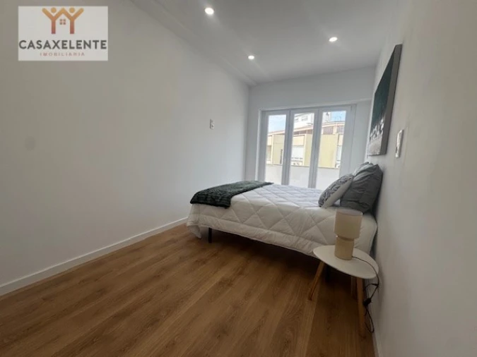 Apartamento T3 para Venda em Benfica Foto 23