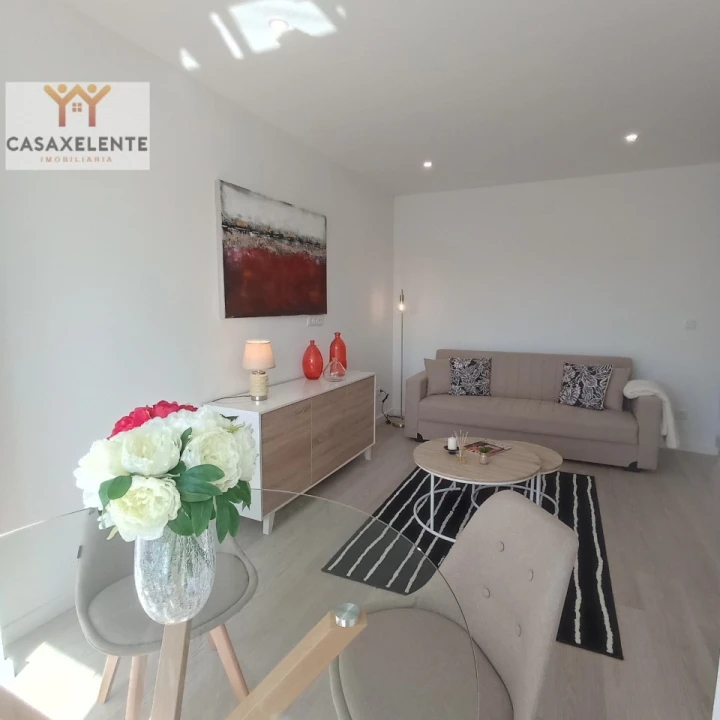 Apartamento T3 para Venda em Benfica Foto 5