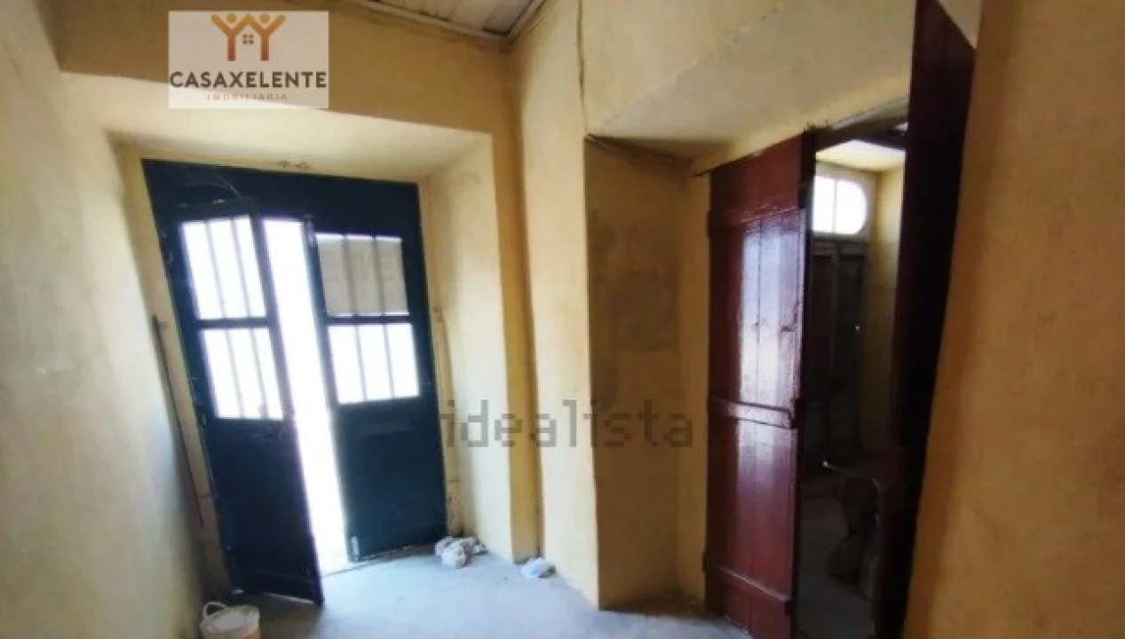 Prédio para Venda em Santo Antão e São Julião do Tojal Foto 1