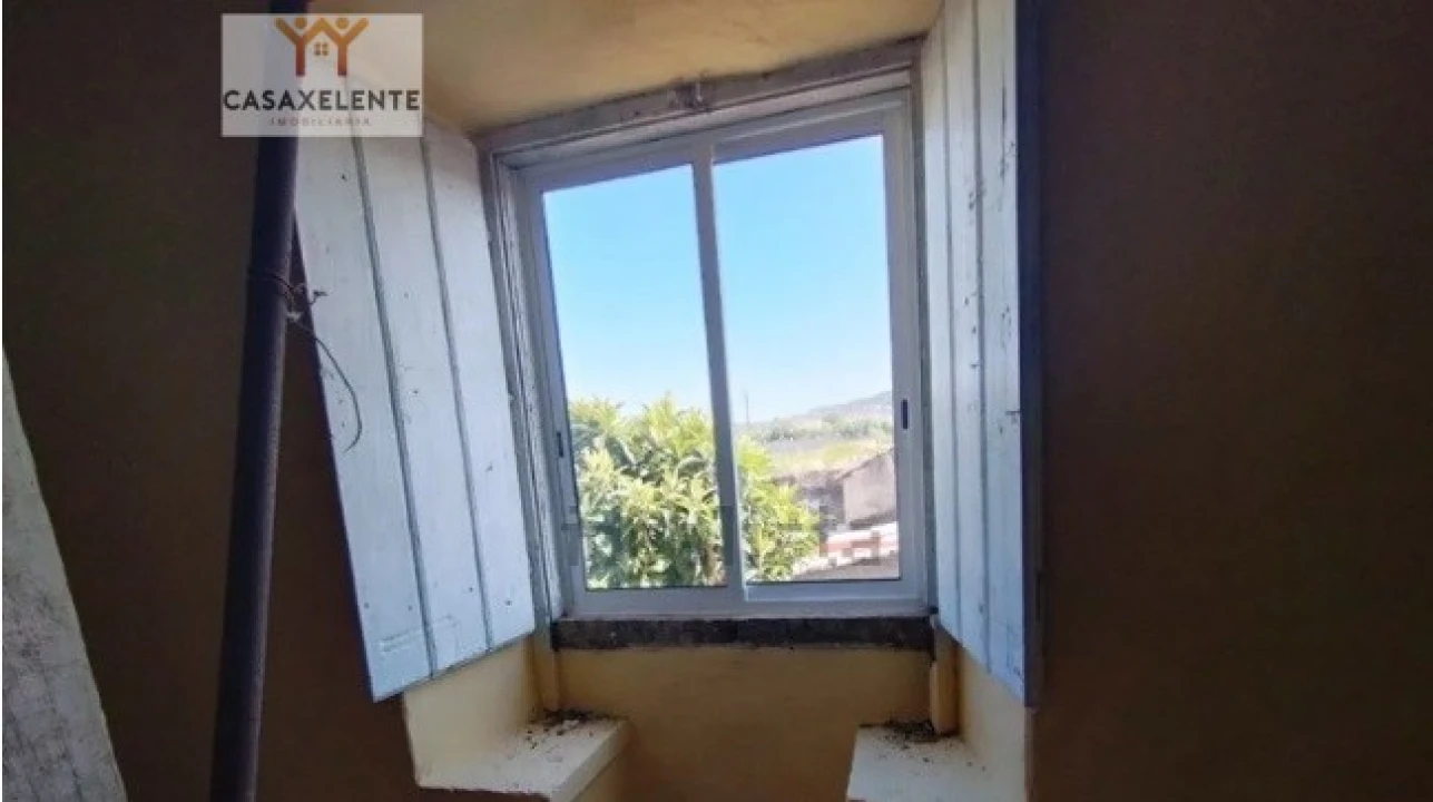 Prédio para Venda em Santo Antão e São Julião do Tojal Foto 9