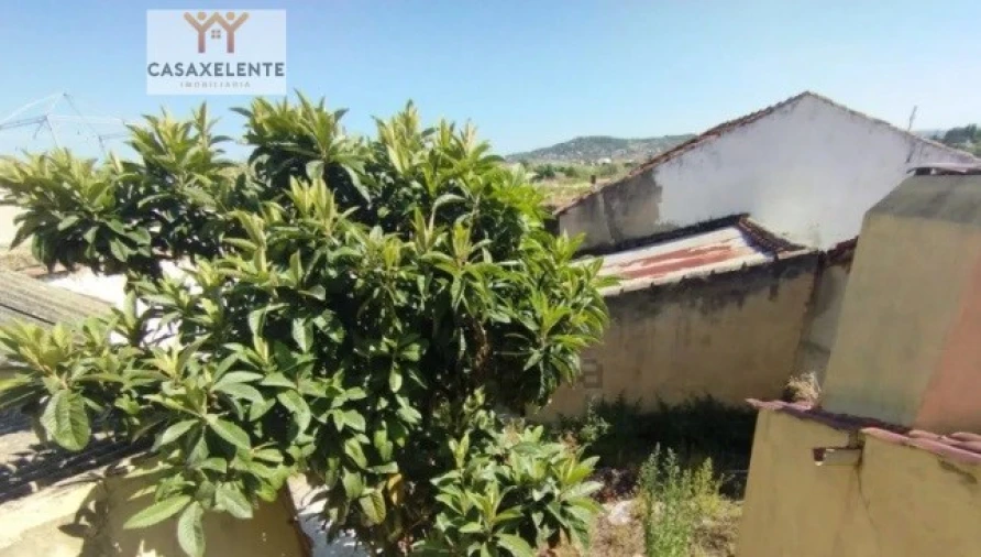 Prédio para Venda em Santo Antão e São Julião do Tojal Foto 17
