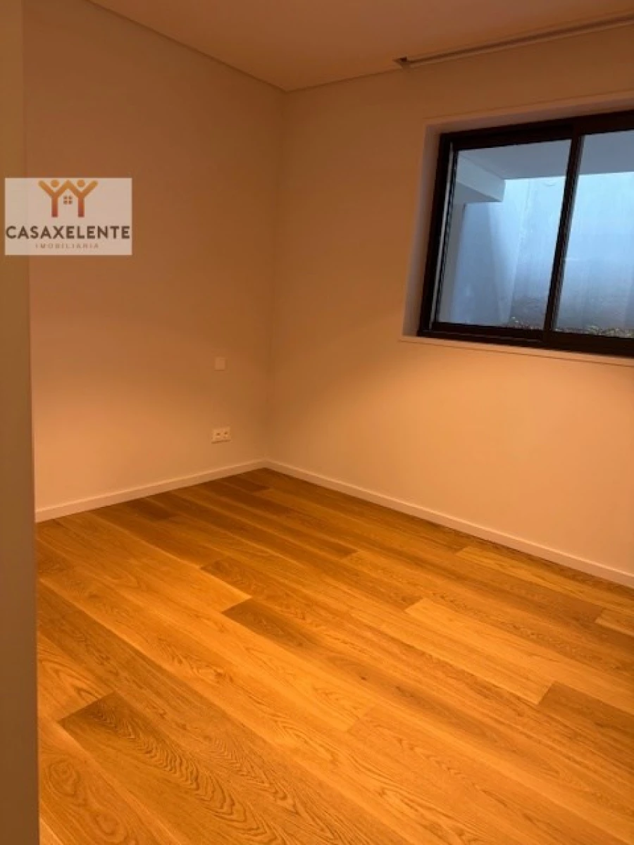 Apartamento T4 para Venda em Cascais e Estoril Foto 14