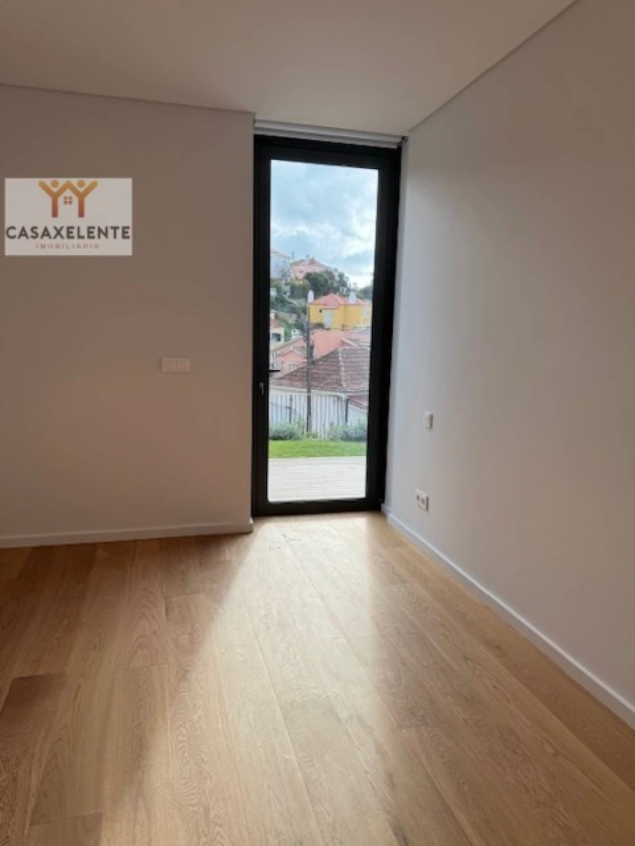 Apartamento T4 para Venda em Cascais e Estoril Foto 29