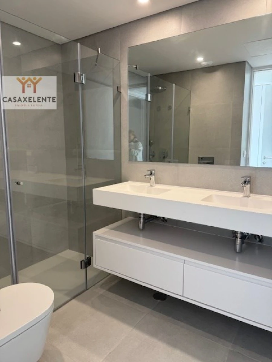 Apartamento T4 para Venda em Cascais e Estoril Foto 34