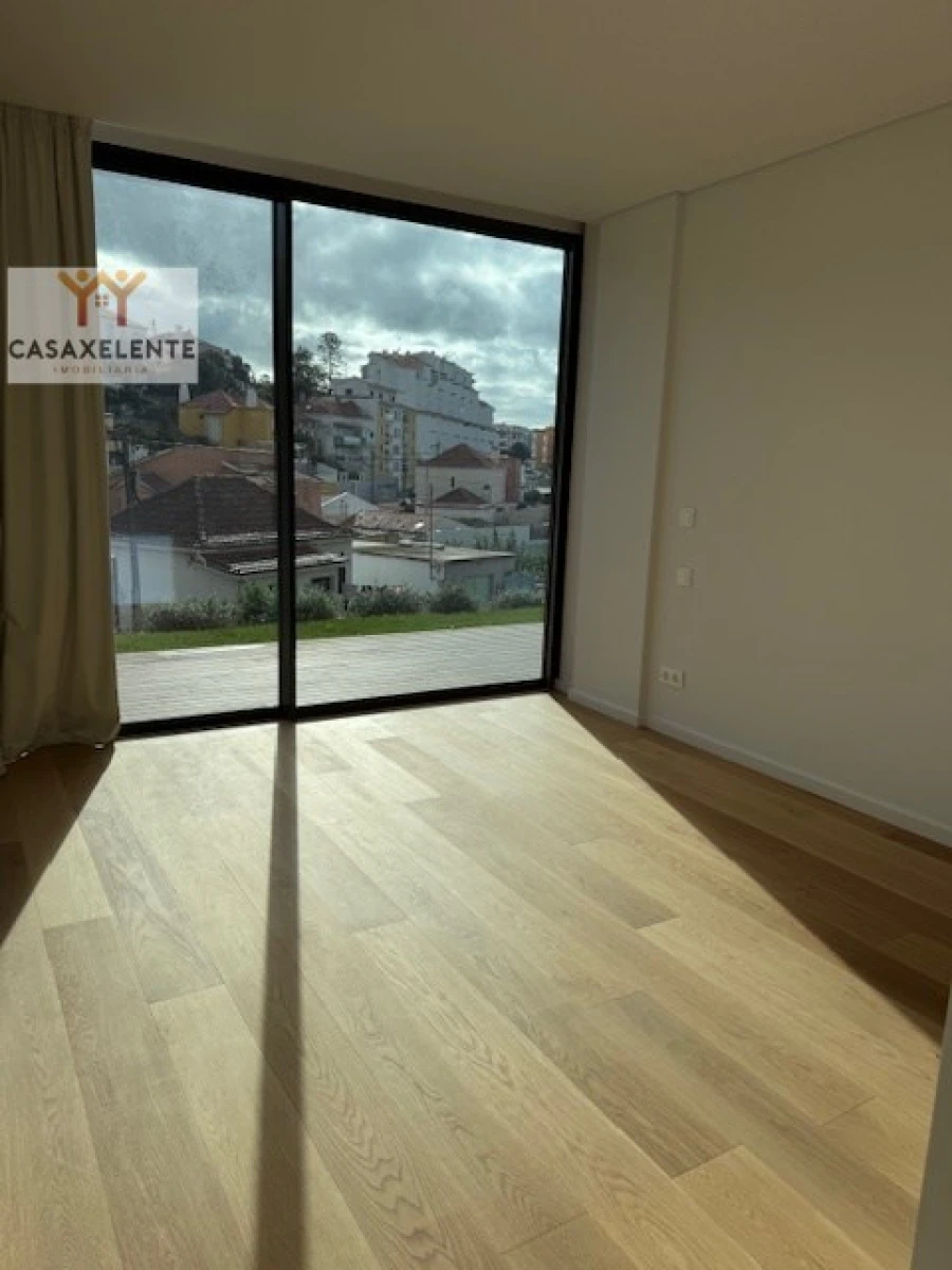 Apartamento T4 para Venda em Cascais e Estoril Foto 35