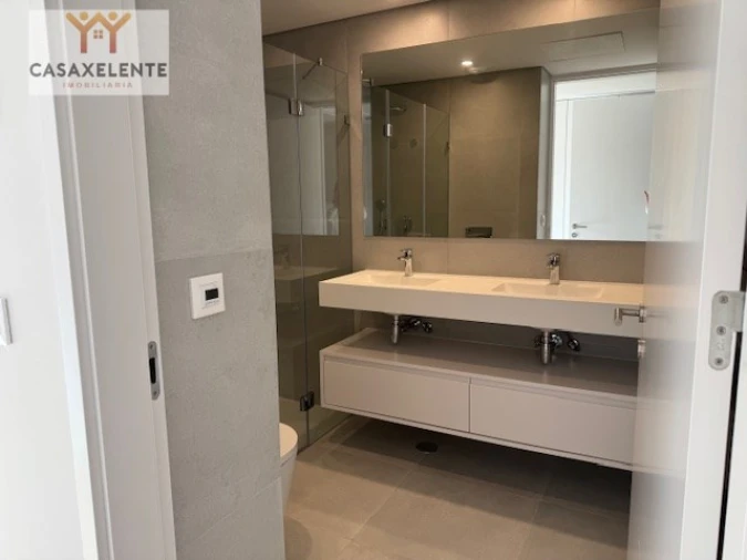 Apartamento T4 para Venda em Cascais e Estoril Foto 38