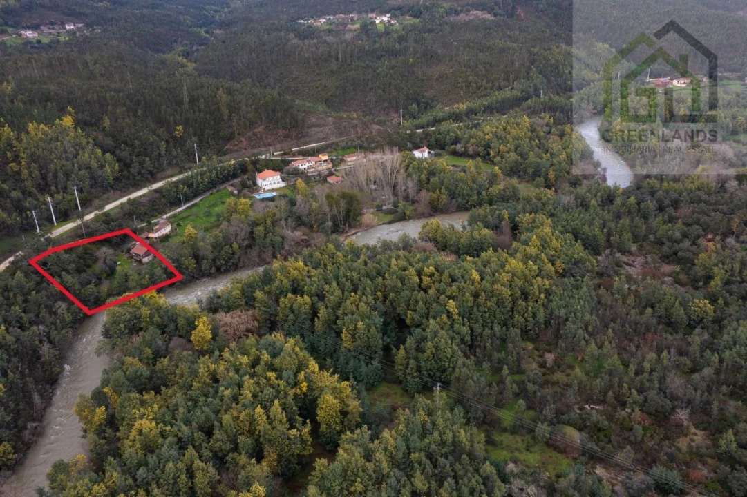 Moradia T2 para Venda em Serpins Foto 3