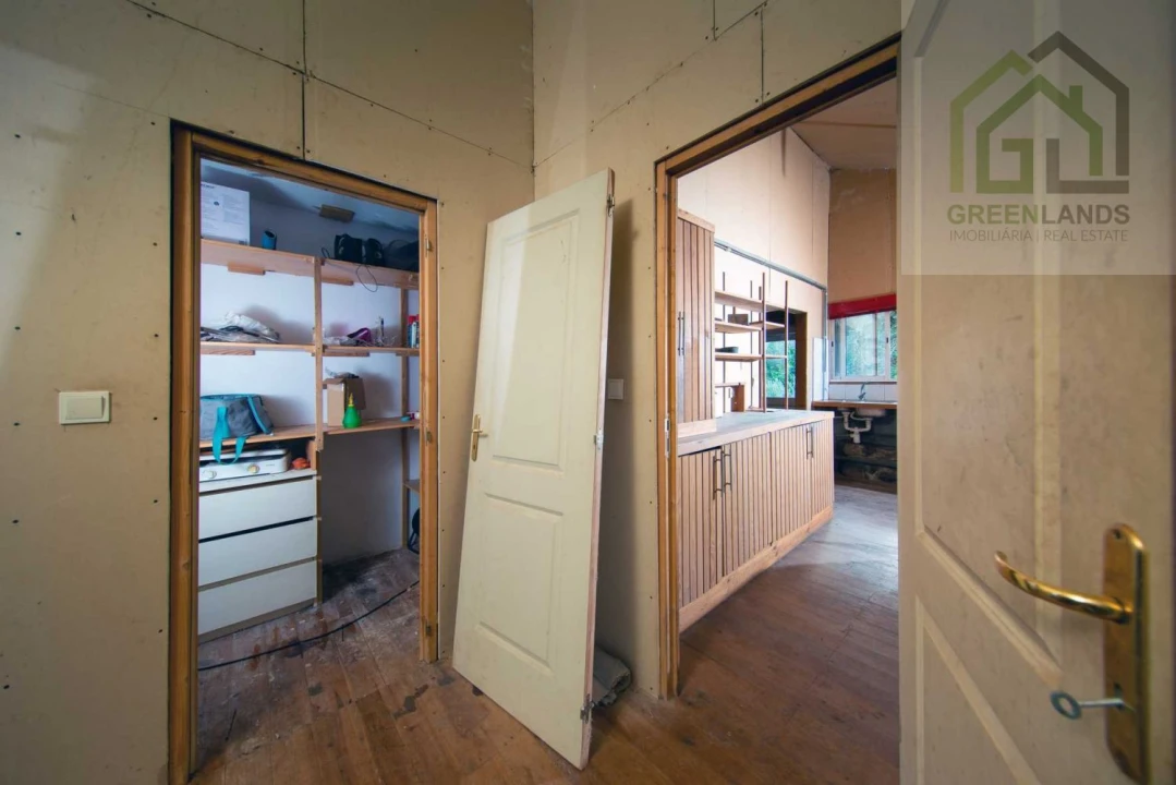 Moradia T2 para Venda em Serpins Foto 23