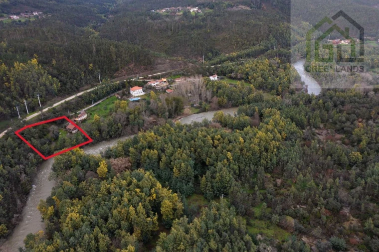 Moradia T2 para Venda em Serpins Foto 3