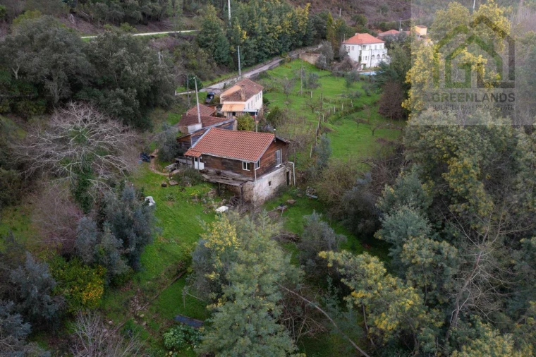 Moradia T2 para Venda em Serpins Foto 11