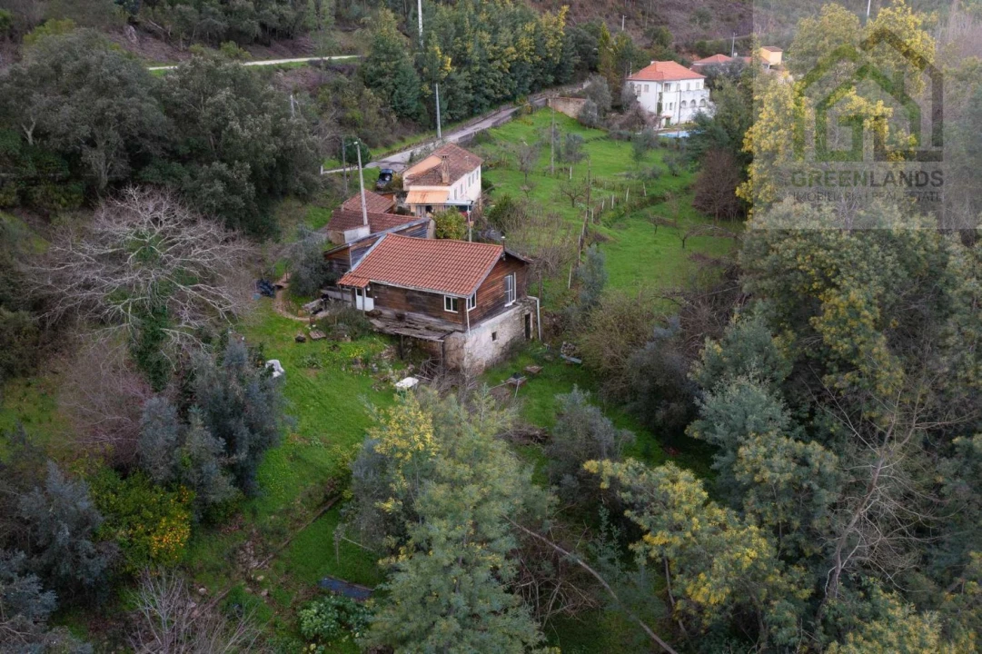 Moradia T2 para Venda em Serpins Foto 11