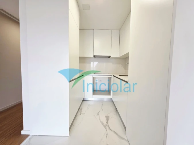 Apartamento T1 para Venda em Cidade da Maia Foto 4