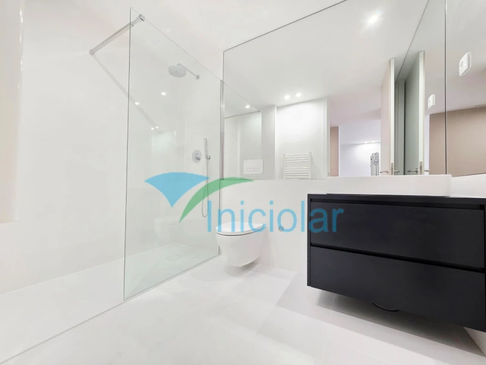 Apartamento T1 para Venda em Cidade da Maia Foto 10