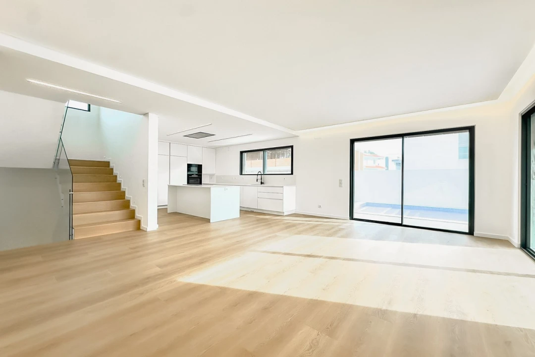 Moradia T3 para Venda em Alcabideche Foto 6