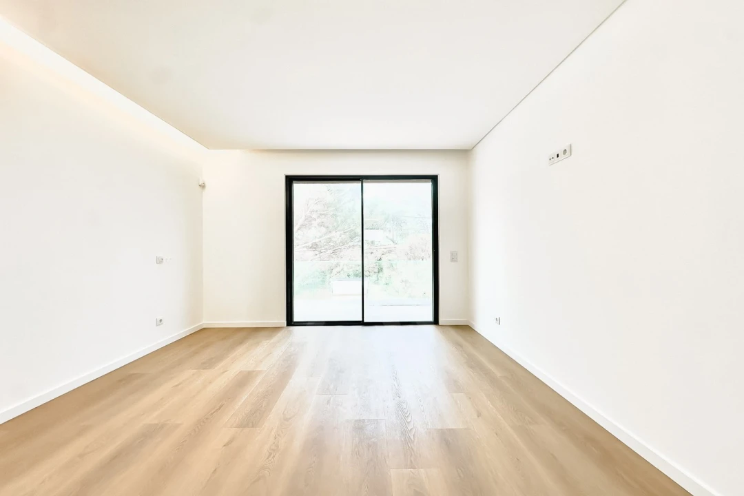 Moradia T3 para Venda em Alcabideche Foto 14