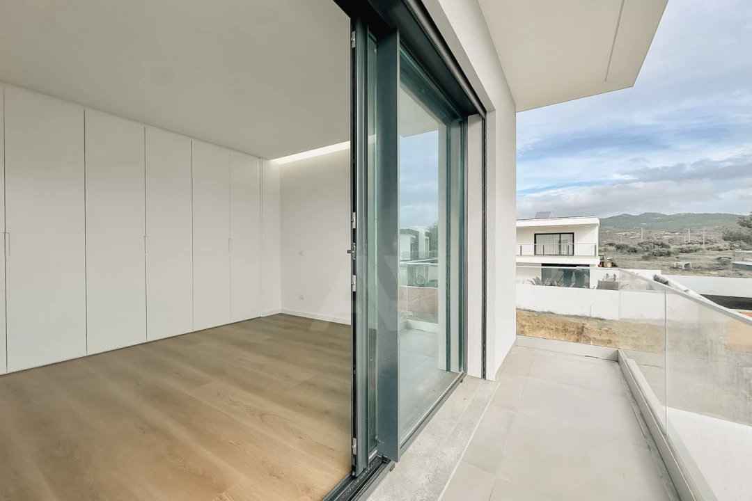 Moradia T3 para Venda em Alcabideche Foto 29