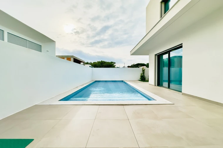 Moradia T3 para Venda em Alcabideche Foto 33