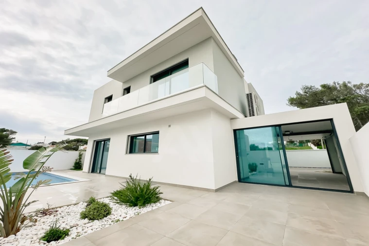 Moradia T3 para Venda em Alcabideche Foto 37