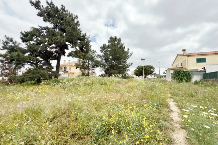 Terreno para Venda em Quinta do Conde Foto 2