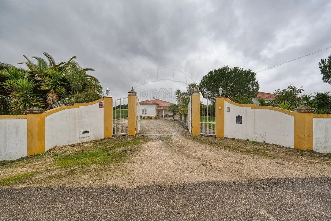 Moradia T4 para Venda em Brogueira, Parceiros de Igreja e Alcorochel Foto 32