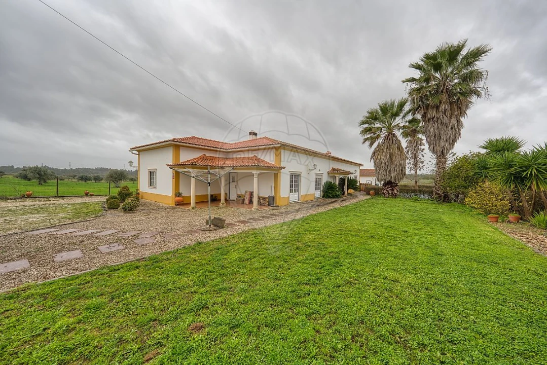 Moradia T4 para Venda em Brogueira, Parceiros de Igreja e Alcorochel Foto 45