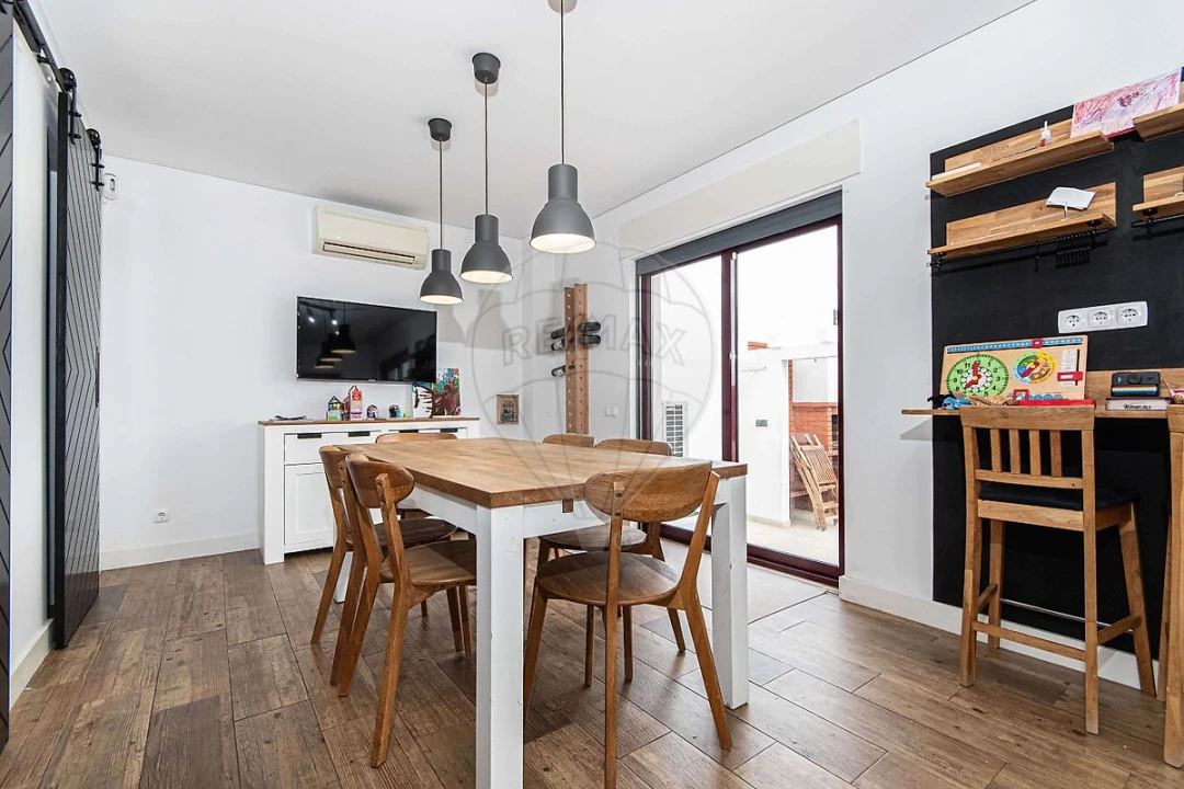 Moradia T4 para Venda em Palhais e Coina Foto 5