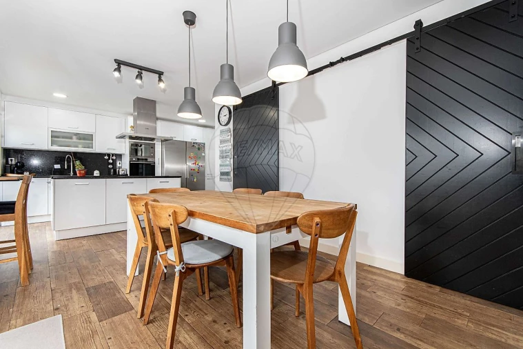 Moradia T4 para Venda em Palhais e Coina Foto 6