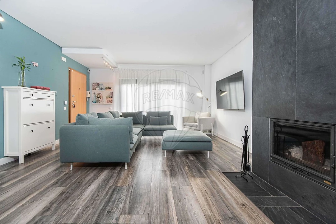 Moradia T4 para Venda em Palhais e Coina Foto 3