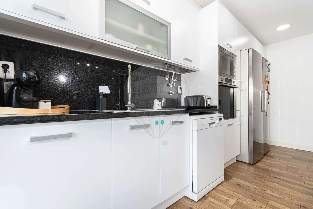 Moradia T4 para Venda em Palhais e Coina Foto 9