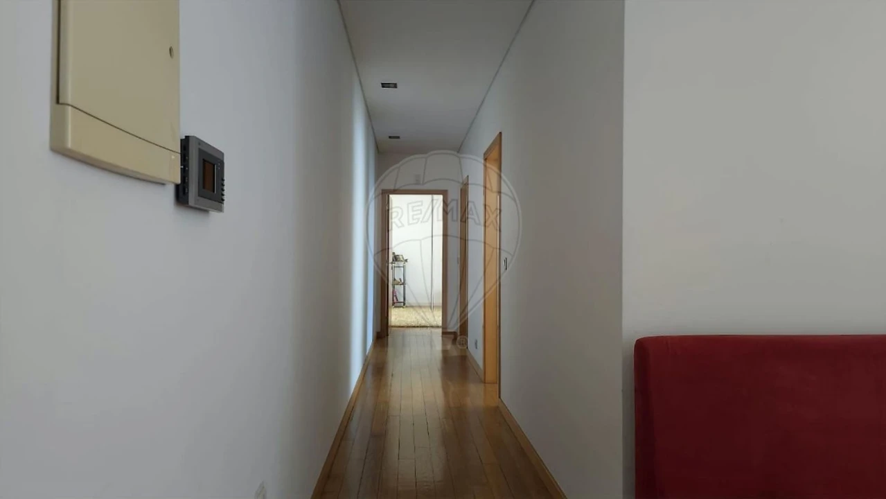 Moradia T4 para Venda em São João da Madeira Foto 32