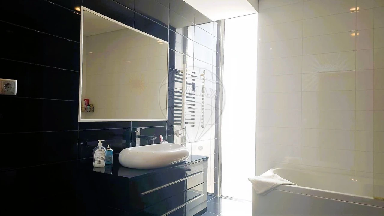 Moradia T4 para Venda em São João da Madeira Foto 39